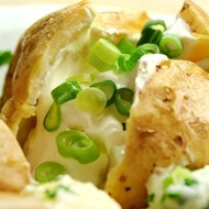 Запеченый картофель с ароматом чеснока