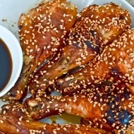 Запеченная курица с имбирем и кунжутом