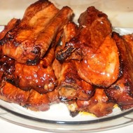 Запеченные свиные ребрышки с медом