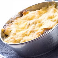 Запеченный омлет с куриной печенкой