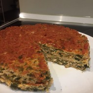 Запеканка из мяса индейки с сыром и шпинатом