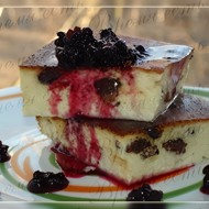 Запеканка творожная с ежевикой