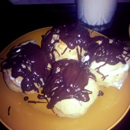 Заварное пирожное с белковым кремом