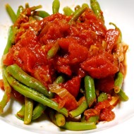 Зеленая фасоль с сальсой