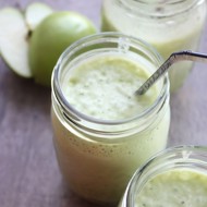 Зелёный имбирный смузи