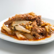Жареная кимчи со свининой (Кимчи поккум)