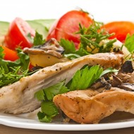 Жареная курица с грибами по-тайски