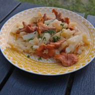 Жареная картошка с лисичками