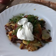 Жареная картошка с замороженными грибами