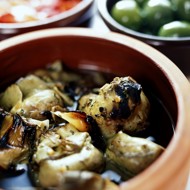 Жареные артишоки в соусе