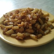 Жареный картофель с карри