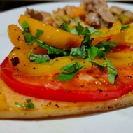 Жареные баклажаны с помидорами