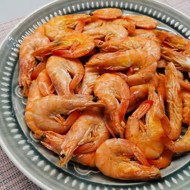 Жареные креветки с чесноком