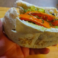 Жареные овощи в пите