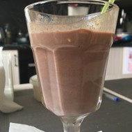 Зимний горячий шоколад с зефиром