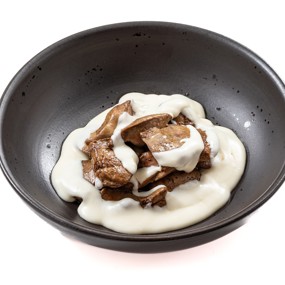 Бешамель с луком и гвоздикой