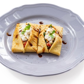 Блины со шпинатом и страчателлой