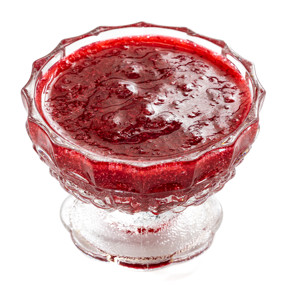 Брусника на зиму без варки