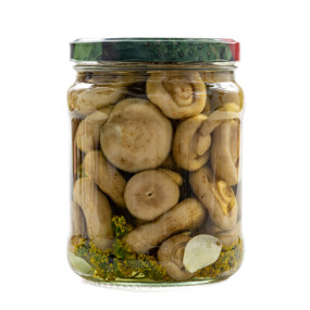 Грузди на зиму горячим способом