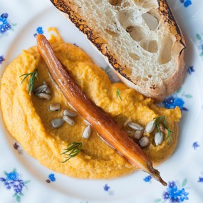 Хумус морковный