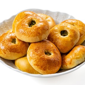 Кныши с луком-пореем