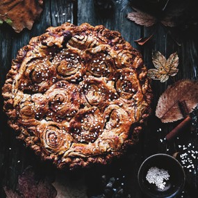 Коричный ролл-пай с яблоками