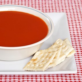 Красный витаминный холодный суп