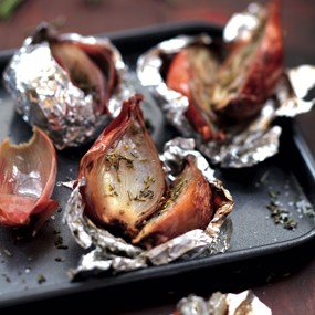 Лук-шалот с розмарином