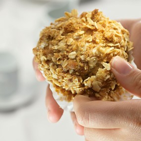 Маффины с яблоком, специями и овсянкой