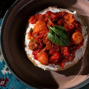 Марокканские блины с надуги и томатами