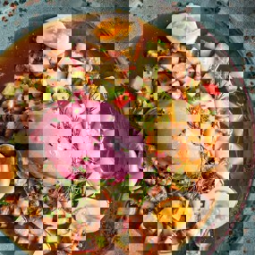 Окрошка со свекольным мороженым и хреном