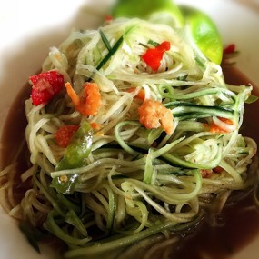 Острый салат из огурцов