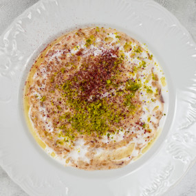 Овсяная каша с финиками и маслом солёных лимонов