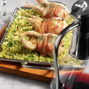 Перепелки с шалфеем и беконом