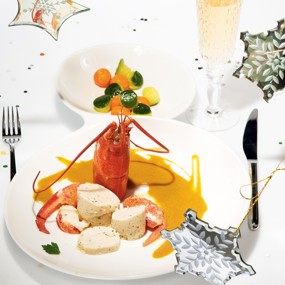 Рыбный мусс с мясом и соусом из лобстера