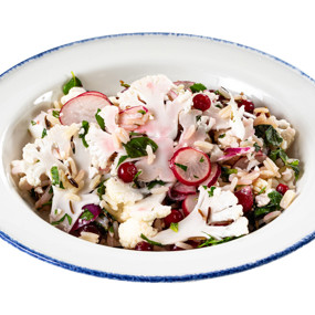 Салат из дикого риса с цветной капустой