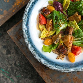 Салат с хрустящим баклажаном