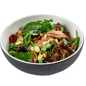 Салат с запеченной свининой