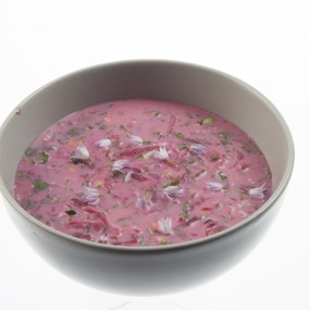 Свекольник с кокосовым молоком и авокадо