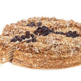 Торт «Рыжик» с грецкими орехами