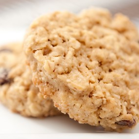 Утреннее овсяное печенье с морковью и орехами