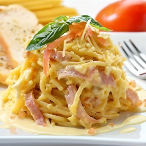 Запеканка из лапши и ветчины (Schinkenfleckerln)