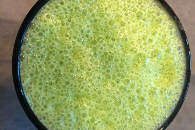 Ананасовый смузи корном