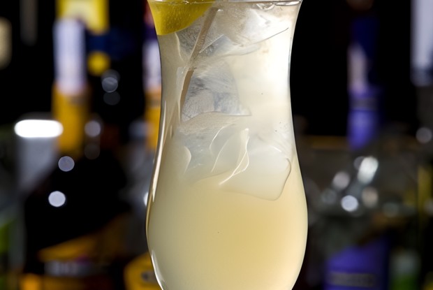 Ананасово-имбирный коктейль