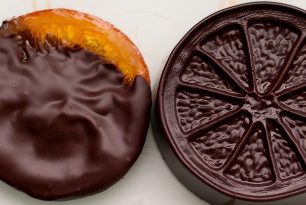 Апельсиновые цукаты в темном шоколаде