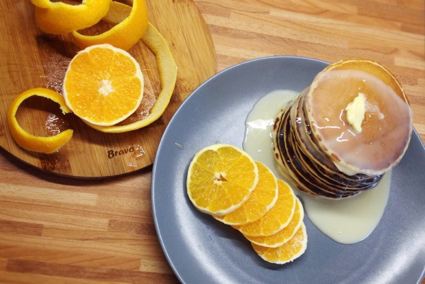 Апельсиновые панкейки с корицей