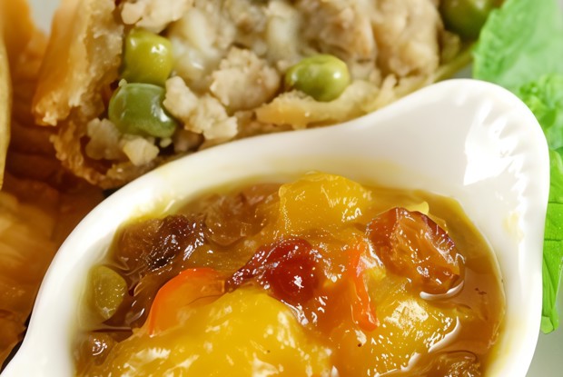 Ароматный чатни из манго и перцев чили