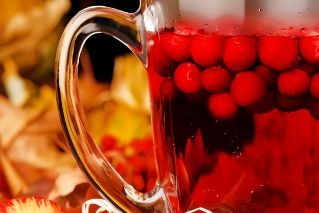 Ароматный клюквенный глинтвейн с кумкватом