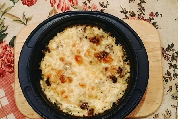 Ароматный горшочек с куриными сердечками