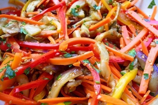 Баклажаны по-корейски с помидорами